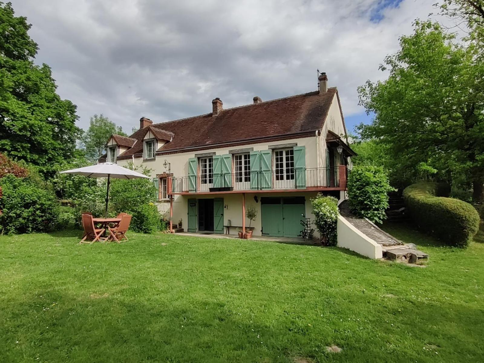 Chambres D'Hotes / B&B Chez Mon Reve Eguzon-Chantome Exteriör bild